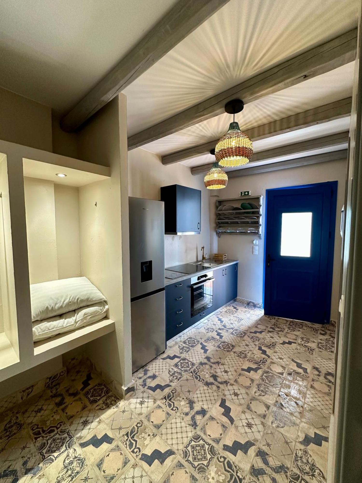 George Suites Stegna Архангелос Экстерьер фото